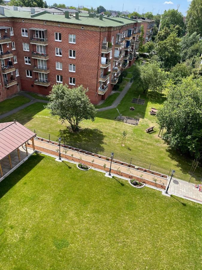 Cls Zentrale City-Wohnung In Hamburg Mit E-Laden Und Tiefgarage, Grosser Balkon, Blick Ueber Hamburg, Parkplatz, Cafe Im Haus, Bushaltestelle Direkt Gegenueber, Flex Check In Exteriör bild