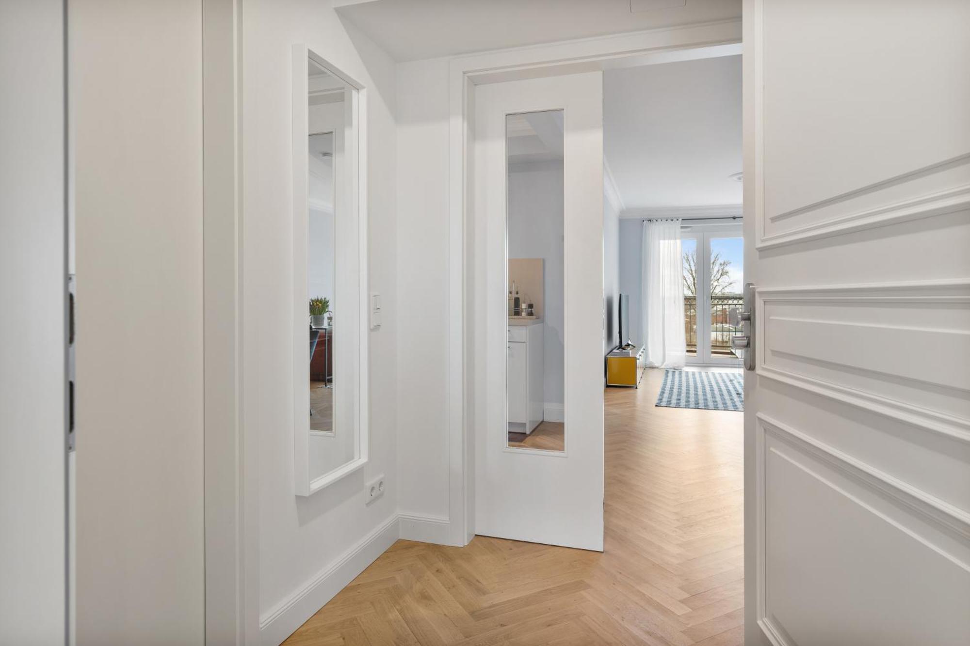 Cls Zentrale City-Wohnung In Hamburg Mit E-Laden Und Tiefgarage, Grosser Balkon, Blick Ueber Hamburg, Parkplatz, Cafe Im Haus, Bushaltestelle Direkt Gegenueber, Flex Check In Exteriör bild