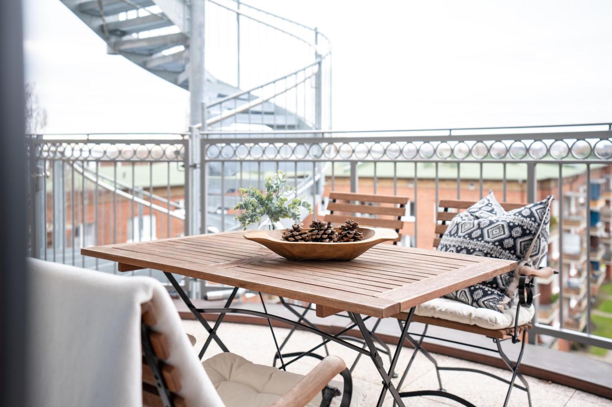 Cls Zentrale City-Wohnung In Hamburg Mit E-Laden Und Tiefgarage, Grosser Balkon, Blick Ueber Hamburg, Parkplatz, Cafe Im Haus, Bushaltestelle Direkt Gegenueber, Flex Check In Exteriör bild
